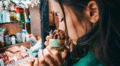 AI Tool Predicts the Odor Profile of a Molecule, Cracks the Code on Scent Perception